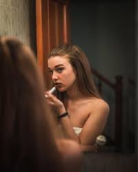 Carla Campra - Page 2 nue, négligente, seins nus, bikini, photos de mamelon