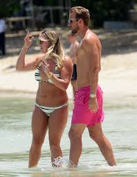 Harry kane new daughter 2018 | harry kane welcomes birth of baby daughter vivienne. Harry Kane S Fiancee Flashes Humongous Diamond Engagement Ring As Childhood Sweethearts Frolic In The Bahamas On Holiday Mirror Online