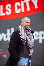 A chat with Robert Curran - Dance Australia