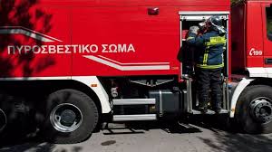 Η πυρκαγιά ξέσπασε σε βουνοκορφή κοντά στον οικισμό και άμεσα έσπευσαν. Fksu40frw C5 M