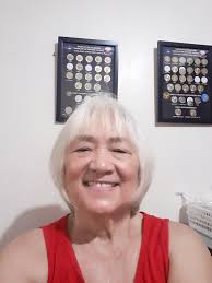 How to change MC's hairstyle in photobooth?