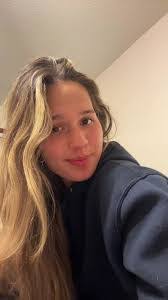 Willow Higgins's Instagram, Twitter & Facebook