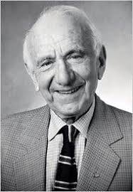 Leo Kahn, a Recurring Success in Retail, Dies at 94