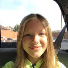 Camilla Lowe (CamillaLowe23508)