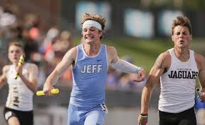 Four by one hundred meter relay. Cedar Rapids Jefferson 400 Meter Relay Has Razor Thin Margin Of Victory At State Track The Gazette