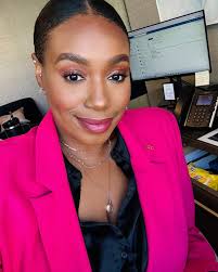 Rhonda (@rhonicakes) • Instagram photos and videos