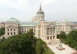 Indiana Statehouse It Is Located In The State Capital Indianapolis In Front Of The Statehouse Stands A Statue Indiana Indiana State
