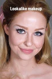 Chantal Janzen Lookalike