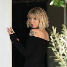 hairstyles with bangs 2019 8 stumpfer bob mit pony bob mit pony bob frisur