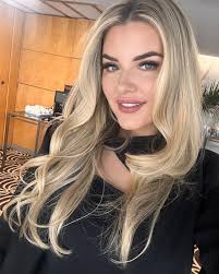 Cecilia Cole's Instagram, Twitter & Facebook