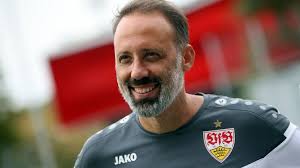 He suffers from a rare genetic condition called cleidocranial dysplasia, in which. Vfb Stuttgart Pellegrino Matarazzo Vor Vfb Stuttgart Sc Freiburg