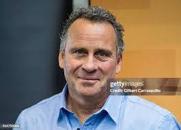 Ethan Wayne's Instagram, Twitter & Facebook