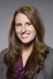 Kari Kroll's Instagram, Twitter & Facebook