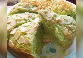 Apalagi saat ini bolu panggang merupakan kue yang sangat mudah dibuat. Resep Bolu Pandan Almond Keju Panggang Oleh Iris Minerva Hygidia Minerva S Kitchen Cookpad