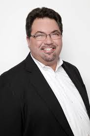 Brian Colton's Instagram, Twitter & Facebook