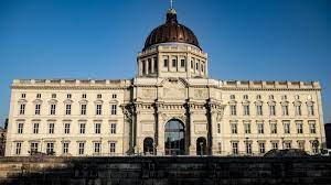 The humboldt forum, which cost more than €677m ($824m; Humboldt Forum Neue Probleme Bei Der Technik Kultur Sz De