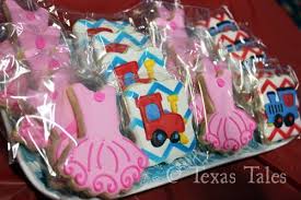 Realizamos tanto decoraciones tradicionales como decoraciones con globos. Fiesta De Gemelos Como Decorar Una Fiesta De Gemelos Fiestas Tematicas Para Mellizos Combined Birthday Parties Twin Birthday Parties Double Birthday Parties