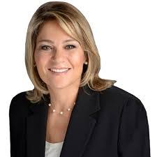 Dona Moran's Instagram, Twitter & Facebook