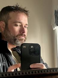 One of the best shows of our 2025 @korn_official Euro tour... and COLDEST.  It was summer in Germany but when we hit the stage it was a solid 42°! My  fingers literally