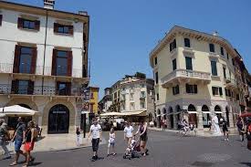 Your bus schedule between verona and bologna. Hotel In Center Picture Of Hotel Bologna Verona Tripadvisor
