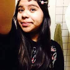 Vanessa Hackett's Instagram, Twitter & Facebook