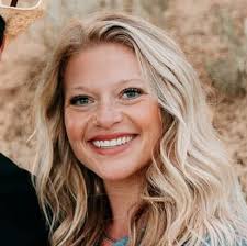 Madelyn Hurt's Instagram, Twitter & Facebook