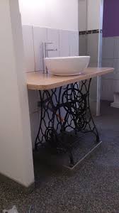 machine a coudre singer recyclee avec vasque de salle de bain design sdb salle de bain vasque