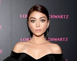 She played a minor role in the film. Sarah Hyland Biography Height Life Story Super Stars Bio