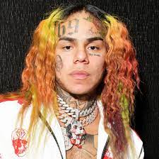 Y los lujos que tekashi 69 se da en 2020, los lujos de tekashi 69 y como vive . Tekashi69 Trial Update Snitching Leads To Guilty Verdict
