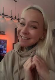 Linda Boström (@blimblam84)