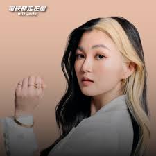 131 Weiting Liu 劉威廷- 矽谷YC連續創業家的沉思錄，遠端工作，放下身份/探索內心靈魂by 電扶梯走左邊with Jacky  (Left Side Escalator)