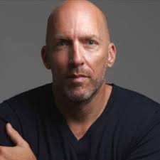 14 People You Need to Follow In Data