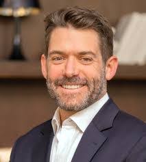 Michael Mansueto's Instagram, Twitter & Facebook