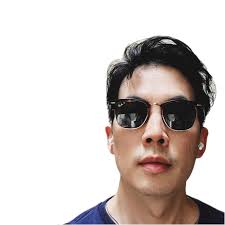 How hot is the weather? The Taylor Swift's Hair performing in Singapore hot.