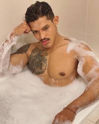 Htoo Ant Lwin on X: Can u take shower with me? t.co86qI1za63r  X