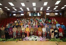 700km ++ round trip to muadzam shah to meet kcar family where a lot of laughter and knowledge were shared during that day. Faces Of Usim Halaman 79 Usim Universiti Sains Islam Malaysia