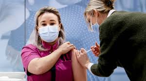 Here's everything you need to know. Mega Operatie Van Start Nederland Begonnen Met Vaccineren Tegen Corona Nos