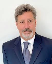 Jeffrey Blum's Instagram, Twitter & Facebook