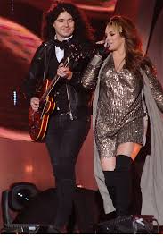 May 23, 2021 · brodka i ewa farna na times square. Ewa Farna Pierwszy Raz Tak Szczerze O Malzenstwie Pomponik Pl