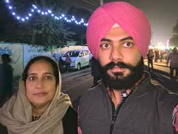 First hug, first complaint, first laugh always with Didi, everyone else can  wait, love you @hrshul23rai ❤️