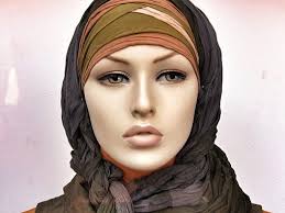 Spotted in Cairo: Revealing Women's Clothing Store Mannequins