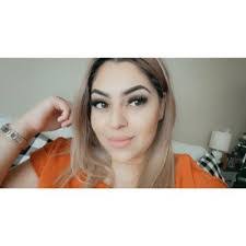 Karen Duran's Instagram, Twitter & Facebook