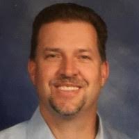 Kim Hutsell's Instagram, Twitter & Facebook