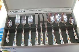 Maybe you would like to learn more about one of these? Excellent Boxed Royal Albert Monogram Old Country Roses Pattern Cutlery Set 494435886