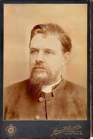 This one is for Linda Barraclough who tipped me off that you can read the  name