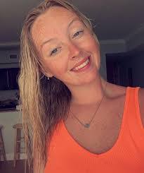 Brooke Ricker's Instagram, Twitter & Facebook