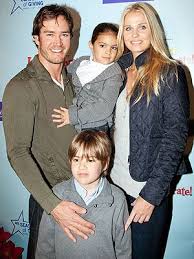 He grew up along with his three siblings, brother mike gosselaar, and. Mark Paul Gosselaar And Catriona Mcginn Famousfix Com Post