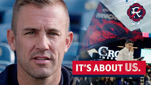 Dez Barnes's Instagram, Twitter & Facebook