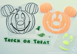 Witch legs will add such a nice touch to your diy projects i'm sure! Mickey Halloween Trick Or Treat Bag With Free Cut File The Scrap Shoppe