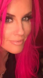 Jenny McCarthy Debuts Hot Pink Hair